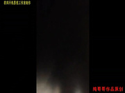 偷拍在KTV同事受不了洗手间里干炮