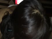 女友性感漂亮的美女表姐勾搭了很久如愿以偿酒店啪啪,特别敏感刚操一会就高潮的乱舔,还说鸡巴比她老公的长!