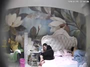 身材颜值很不错的学院派漂亮大美女酒店和男友开房被服务员偷拍,趴屁股上干的美女直喊爽,舒服!