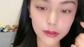 STP25636第一次搞黄的清澈女神-七七❤️_看不清吗，等一下我有点紧张， 我感觉好尴尬啊，哎呀我不想开了。边揉小穴边羞涩的淫笑！