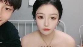 气质超好极品尤物来袭！和小男友收费房操逼，黑丝美腿白嫩美乳 大屌深喉很会舔，爆插骚穴最后口爆