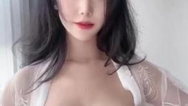 高颜值女神 和服极致诱惑~揉奶摸穴发浪~妩媚动人~此等美妙肉体，真是让人爱了
