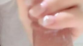 清纯甜美邻家妹妹【幼齿】密码房自慰，18CM假屌抹上润滑油，抽插多毛骚穴，闭上眼睛享受