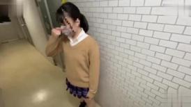 FC2 3142951 ティッシュ配りのバイト中にポニーテールの学生を空きビルの通路に連れてきてハメたwww [有]