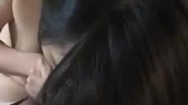 28岁尖尖的奶头少妇：你要射出来，射出来满满的给我洗啊，我要你精液都射到我嘴巴，射好多。口暴吃精 精彩内容看十遍！