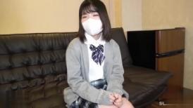 FC2 3254906 【無】【ハメ撮り390】初々しい純粋女子に少し前まで来ていた制服を着てもらいました！デンマでじっとり潮吹きしちゃう感度高め娘♡超若いピチピチのお肌に大興奮して２回も大量中出し♡　※レビュー特典／高画質