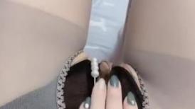 清纯小姐姐- 瘙痒的内心，渴望被抚摸，娇喘声粗狂，奶头硬的不行！