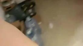 绝世大淫娃让大哥在家里各种玩弄，全程露脸注射器给菊花灌肠喷水，口交大鸡巴假鸡巴内裤疏通开菊花爆草内射