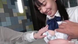 FC2 2477518 完全顔出し！！個数限定！【無修正】正統派美少女の女子生徒2人を密室に連れ込み猥褻淫行・・・発展途上の純白な身体に3P生中出し！！夢の様な至福のひと時だった・・・