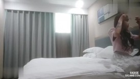 纹身探花老马酒店约炮 坐地铁认识的19岁小美女身材苗条声音甜美骚浪贱反差婊