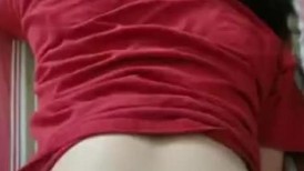 熟女阿姨 在家撅着大肥屁屁 被无套输出 再爆菊花 操的哦哦叫