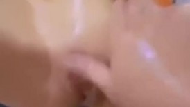 巨乳美眉 帮臭哥哥洗香香再啪啪 这身材真是极品 细腰蜜臀 一对豪乳饱满 白虎鲍鱼超嫩 被无套输出