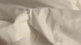 邪恶二人组下药迷翻美女同事 酒店开房换上黑丝各种操-5