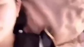 操漂亮无毛小美眉 没想到这么年轻肚子已经这么大了操的猛最后颜射 (2)