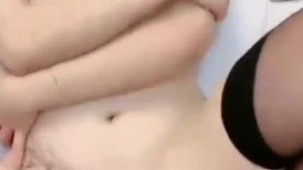 黑丝熟女人妻 快点干嫂子 把骚逼灌满 嫂子的逼逼爽不爽 啊啊不要停 身材丰腴 稀毛鲍鱼肥嫩 被多姿势无套输出