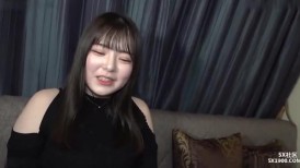 FC2 4438494 【无码】悬崖边上的「㊗20岁G杯炸弹美人」！！！卖不出去的〇妹把白米糕丰满的半熟身材献给你