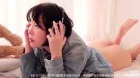 ⚫️⚫️2024重磅流出，巨乳女神【姜仁卿】私拍，售价112美金六一限定特别篇牛仔服褪去的诱惑自摸，全程香艳诱人1