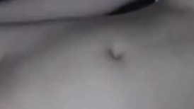 漂亮小姐姐吃鸡啪啪 夜晚来到郊外车振 小穴摸的受不了 上位骑乘无套输出 内射