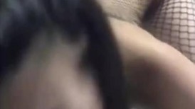 我最喜欢的情侣自拍第70弹 情侣要单男3P，婊子就是婊子，表情销魂，精液颜射满脸！