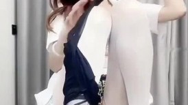 2024年最新流出，【快手福利】，116万粉丝，极品美女，【初晴】，粉嫩小穴被疯狂抽插，水汪汪好刺激 (2)