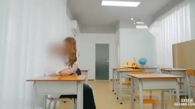 黑丝气质OL老师的肉体色诱学生，淫荡口交骚浪淫叫不绝请降低音量观看