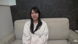FC2 4661583 990积分截止至22日！！首拍*21岁美胸女儿尴尬玩遥控振动器。她湿透而敏感的阴部一次又一次地达到高潮！