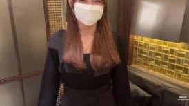 FC2 4665930 【大阴蒂】美丽的护生●24岁。在刺激她的大阴蒂并将未成熟的阴茎插入她体内后，她颤抖着、抽搐着，无休止地射精，最终将未成熟的精液射到外面。 [有]