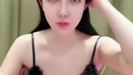2025年4月新人，有身材，有曲线，爆乳完美，【初雪】脱光光，极品御姐肤白貌美，淫荡的液体缓缓流出雪 3-14 1703545025