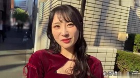 FC2 4697995 【接受Cuckold请求】丰乳丰臀S级美人妻。肌肉操逼尖叫高潮，纯粹中出快感让她神志恍惚【体会性爱的快乐】 [有]