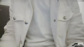 22 利哥探花约草黑丝短裙大乳晕少妇，日的太爽把套子摘了，被发现后给她舔舔逼接着草