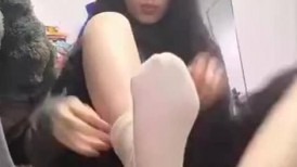 最新爆料】，抖音微博究极反差高颜露脸女大【张人o】无水隐私流出②，宿舍自慰性爱，典型表里不一母狗_ (10)