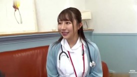 [无码破解]MGNL-122 一位善良的护士试图用手淫从一排鸡巴中捡起她病人的鸡巴！！>一位身材火辣的护士，正检查着排列整齐的无数根鸡巴……突然，一根巨大的鸡巴猛地冲了进来，让她尖叫着