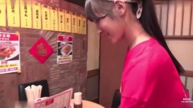 [无码破解]JOY-010 辣妹姐妹们在当地中餐馆大显身手、排起长龙的日常生活与性爱！～姐妹篇～