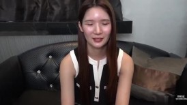 FC2 4773346 超美少女♡美腿♡美臀♡纤细美丽的身材Erika-chan为你拍摄。♡多次阴道高潮♡在她未公开的多毛小穴中中出♡