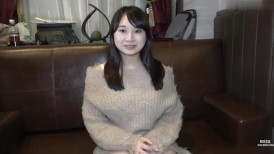 FC2 4773569 【无码】156cm娇小身材，92cm G罩杯？H罩杯？好棒的身材！可爱的娃娃脸和丰满的胸部形成鲜明对比！乳交、深喉、吞咽、中出。*附赠高清视频。
