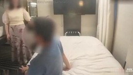 FC2 4778677 [95] 温柔微笑的熟女。一开始是口交，后来变成了一场甜蜜的性爱。这位善良的素人说<不>，但最终还是接受了。| FC2内容市场 [有]