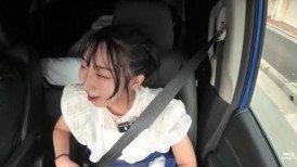 FC2 4781788 【前篇】黑发乳头凹陷、身材敏感的千都酱回归！初次车内性爱体验中痛苦潮吹（052）