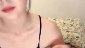 【荔枝茶茶】人气美穴女王 毛毛浓厚 粉嫩逼逼 极度反差撸管神片 按摩棒震动棒齐上狂插