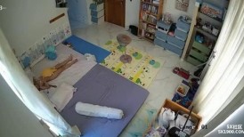 黑客破解家庭摄像头偷拍❤️白天把孩子送去上学了夫妻肆无忌惮的做爱~1