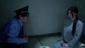 [无码破解]JUR-496 女囚犯审讯轮奸 Ayumi Ryo