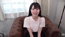 FC2 4786387 【数量限定/无码】纯情又令人印象深刻！神奇的娃娃身材降临【高清视频】