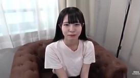 FC2 4786387 【数量限定/无码】纯情又令人印象深刻！神奇的娃娃身材降临【高清视频】