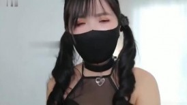 可爱小恶魔被主人插入蝴蝶美逼操到叫爸爸