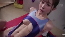 [无码破解]MIDA-348 正值青春年华的伊吹派森，被他那件性感的高衩泳衣和健硕的肌肉所吸引，尽管她已经有了女朋友，但为了练习，她还是被他戏弄，最终在一次反向NTR训练中被内射。伊吹葵