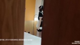 奶咪 naimi 今天女仆裝是老公親愛的玩物,微胖的身材,巨大的奶子和豐臀,老公迫不及待的撲上去猛操