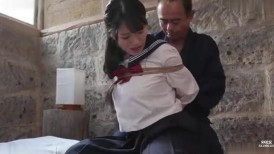[无码破解]GAJK-029 女学生在仓库接受捆绑训练：继父对热爱角色扮演的女儿心怀不轨，对她进行了阴险淫秽的绳缚训练……有马美久