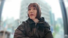 FC2 4798035 [12月5日前990积分][首次拍摄] 一位23岁、未经雕琢的销售专业毕业生，拥有美胸。<我想感觉好一些……>当一根巨大的阴茎将滚烫的精液注入她稀疏的...