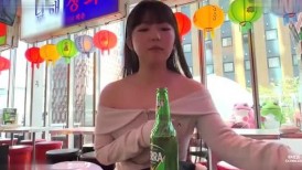 FC2 4799522 ★小胸才是正义★ 超级可爱！ 21岁，A罩杯，平胸，剃毛，翘臀的大学女生，和她帅气的男友<Rion>享受了一场激情四射的奶油派（无码） [有]