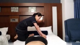 FC2 4796261 990积分，限时8天 [奖励] 第一视角视频，一位身材火辣的F罩杯美容师！极致情色的按摩，让你欲火焚身！我忍不住，最后在她体内射精！