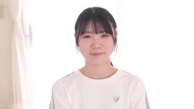 [无码破解]CAWD-913 拥有傲人A罩杯、53cm纤细腰身的前童星桃奈樱（20岁）惊艳亮相AV界。她虽然仍保留着童星的身材，但在性爱方面，她却想成为性感放荡的女主角！